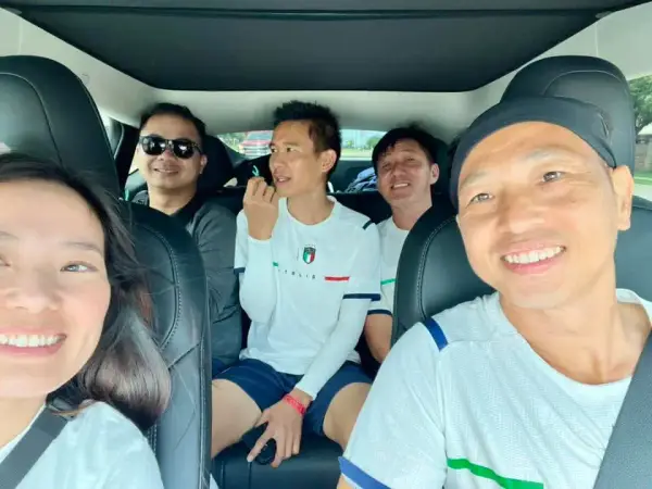 Team-mates on the way to a match